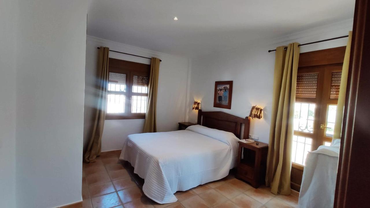 Apartamentos Mas Conil Conil De La Frontera Eksteriør bilde